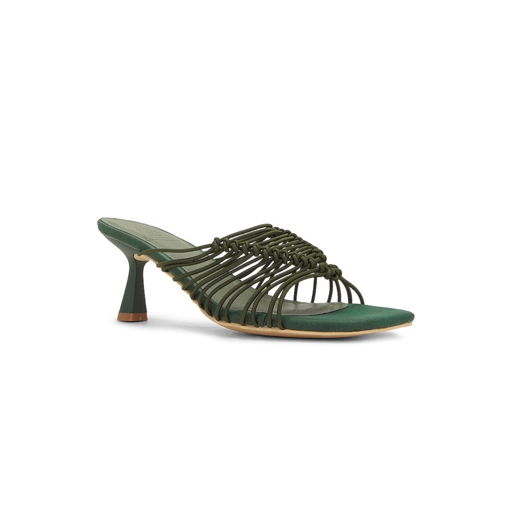 Dark green pumps. Worn once💚